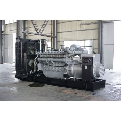 600kw珀金斯柴油發電機組-珀金斯6缸柴油機4006-23TAG3A柴油發電機組,缸徑/行程：160/190mm,柴油發電機組水冷發動機功率679KW,柴油發電機組配套馬拉松斯坦福發電機。廠價直銷歡迎選購：13773399855。