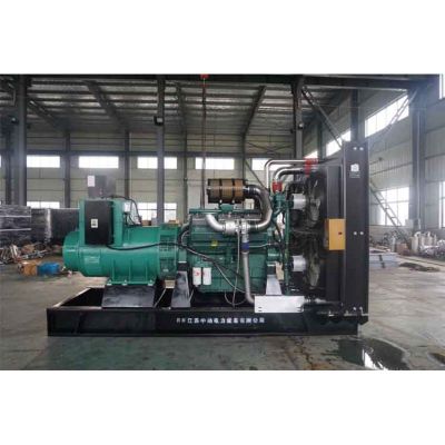 1500kw南通股份柴油發(fā)電機(jī)組-南通股份12缸柴油機(jī)NCG12V2304柴油發(fā)電機(jī)組,缸徑/行程：165/190mm,柴油發(fā)電機(jī)組水冷發(fā)動(dòng)機(jī)功率1694KW,柴油發(fā)電機(jī)組配套馬拉松斯坦福發(fā)電機(jī)。廠價(jià)直銷歡迎選購：13773399855。