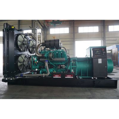 1300kw南通股份柴油發(fā)電機(jī)組-南通股份12缸柴油機(jī)NCG12V2150 柴油發(fā)電機(jī)組,缸徑/行程：165/190mm,柴油發(fā)電機(jī)組水冷發(fā)動(dòng)機(jī)功率1580KW,柴油發(fā)電機(jī)組配套馬拉松斯坦福發(fā)電機(jī)。廠價(jià)直銷歡迎選購：13773399855。