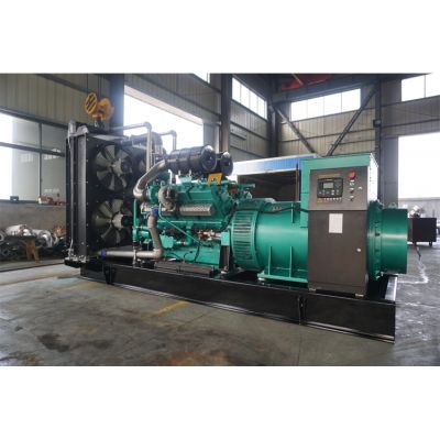 850kw南通股份柴油發(fā)電機(jī)組-南通股份12缸柴油機(jī)TCR800柴油發(fā)電機(jī)組,缸徑/行程：138/158mm,柴油發(fā)電機(jī)組水冷發(fā)動(dòng)機(jī)功率880KW,柴油發(fā)電機(jī)組配套馬拉松斯坦福發(fā)電機(jī)。廠價(jià)直銷歡迎選購：13773399855。