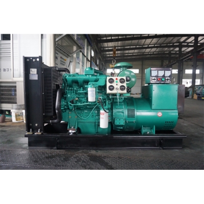 25KW玉柴柴油發電機組-玉柴4缸柴油機YCD4N23H8-45,柴油發電機組缸徑/行程：93/103mm,柴油發電機組水冷發動機功率33KW,柴油發電機組配套馬拉松斯坦福發電機。廠價直銷歡迎選購：13773399855。